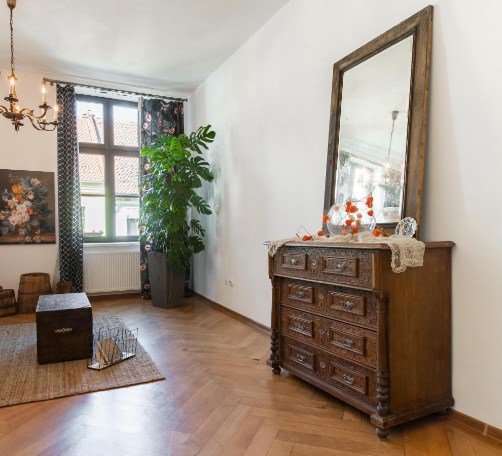 City Center Art Deco Apartment Brašov Exteriér fotografie
